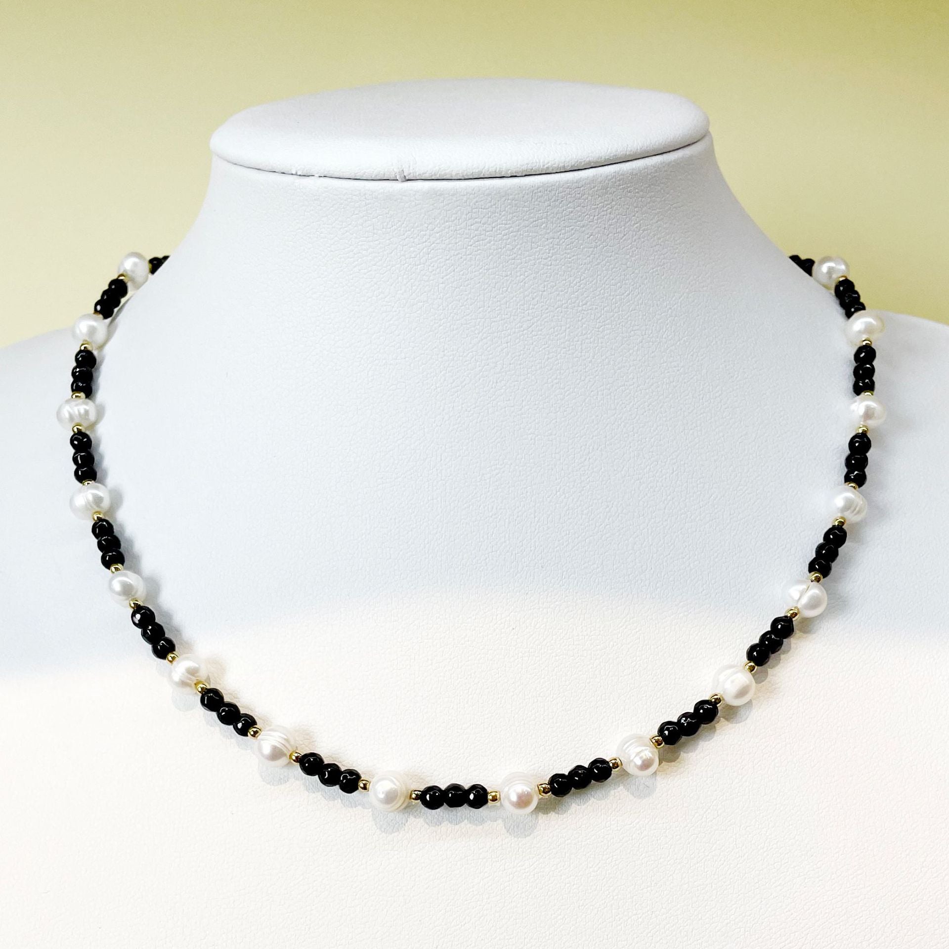 Wholesale Boho Colorful Natural Stone Natural Pearl Necklaces
